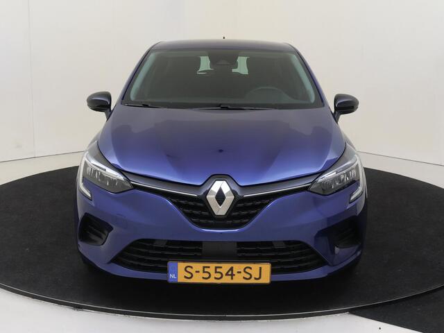 Renault CLIO 1.6 E-Tech Hybrid 145 Equilibre | Airco | Navigatie | Bluetooth | Parkeersensoren |