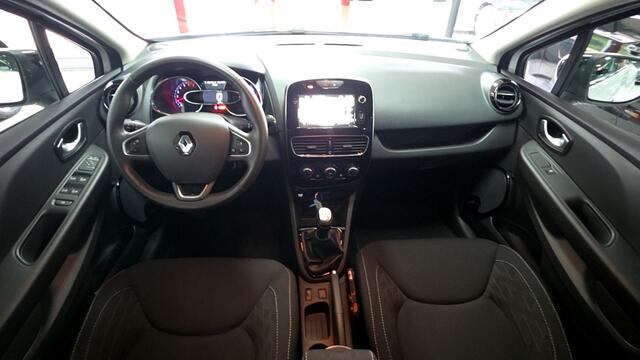 Renault CLIO Estate 0.9 TCe Limited Trekhaak / Navigatie / DAB