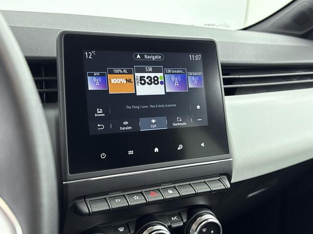 Renault CLIO 1.6 E-Tech Hybrid 145Pk Automaat Techno | Achteruitrijcamera | Climate Control | Apple Carplay/Android Auto | Navigatie | Keyless Entry | Cruise Control | Lichtmetalen velgen | Privacy Glass |