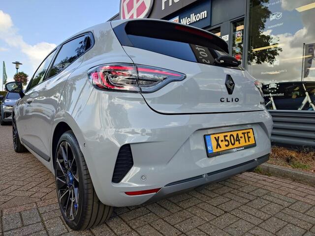 Renault CLIO V 1.6 E-Tech Hybrid Esprit Alpine Carplay, 360 camera, Bose, Stoel + stuurverwarming, 17 inch