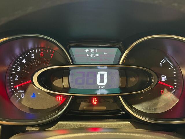 Renault CLIO Estate 0.9 TCe Intens Weinig KM | Trekhaak | Navigatie | Airco