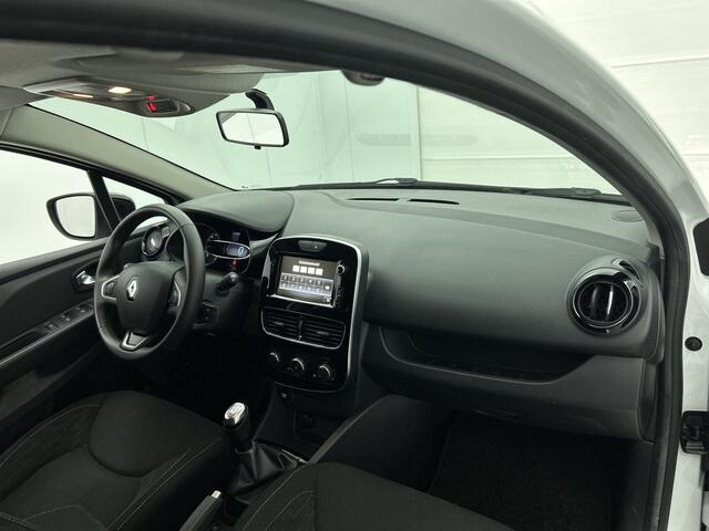 Renault CLIO Estate 0.9 TCe Limited 90PK / Airco / Navigatie / Radio multimedia / Parkeer sensoren / Apk 06-2028