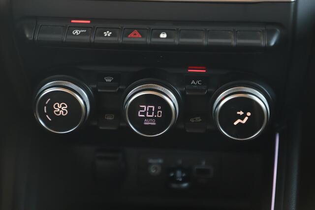 Renault CLIO 1.0 TCe Intens 101PK Half Leder Navigatie Carplay Android Climate Cruise Control Parkeersensor Rijstrooksensor