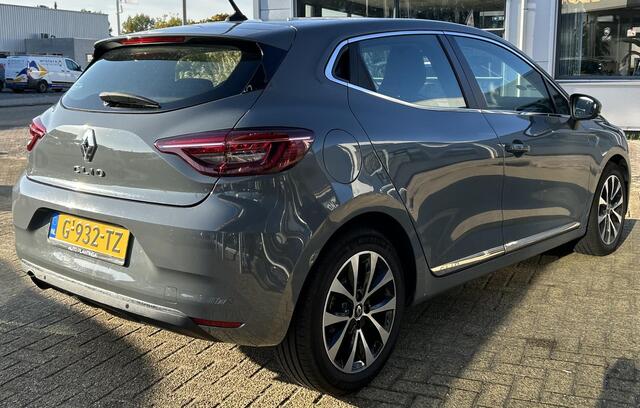 Renault CLIO 1.0 TCe Intens 101PK | 1e Eigenaar | Dealeronderhouden | NL AUTO | NAP | Achteruitrijcamera | Keyless Entry | Keyless Start | Climate Control | Navigatie | Cruise Control | Lichtmetalen Velgen | 2 Sleutels | APK tot 14-12-2027 |