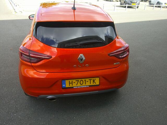 Renault CLIO 1.0 TCe R.S. Line Staat in Hoogeveen Prachtige auto