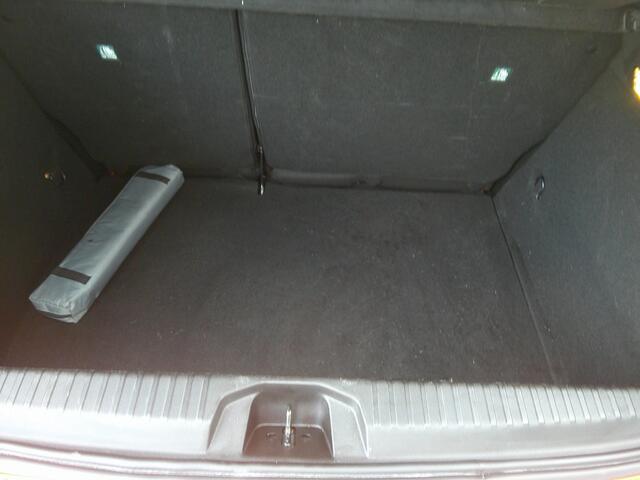 Renault CLIO 1.0 TCe R.S. Line Staat in Hoogeveen Prachtige auto