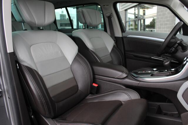 Renault ESPACE 1.8 TCe Initiale Paris 7p. / Panoramadak / Massage / Keyless