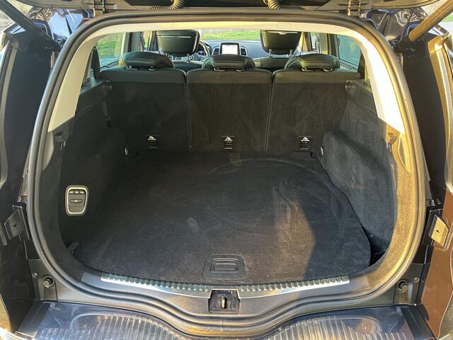 Renault ESPACE 1.8 TCe 225 PK Initiale Paris / phase II / Elec. Achterklep / Camera / 4-Control / PDC V+A / Schuif - Kanteldak / Stoelverw. + Stoelventilatie / LMV /