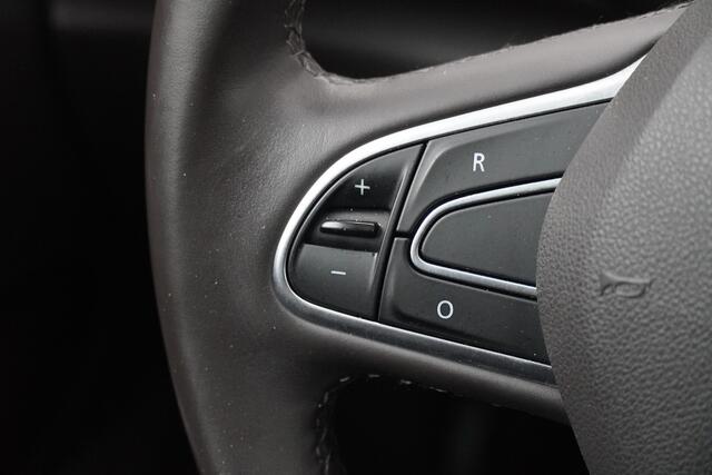Renault ESPACE BWJ 2016 1.6 131 PK dCi Dynamiqeu 5p. TREKHAAK / KEYLESS / FULL LED / NAVI / CLIMA / CRUISE / DAB+ / LMV / PARKEERSENSOREN