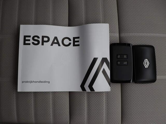 Renault ESPACE E-Tech Hybrid 200 iconic 5p. | Panoramisch vast glazen dak | Active driver assist | 5 persoons | Harman Kardon |