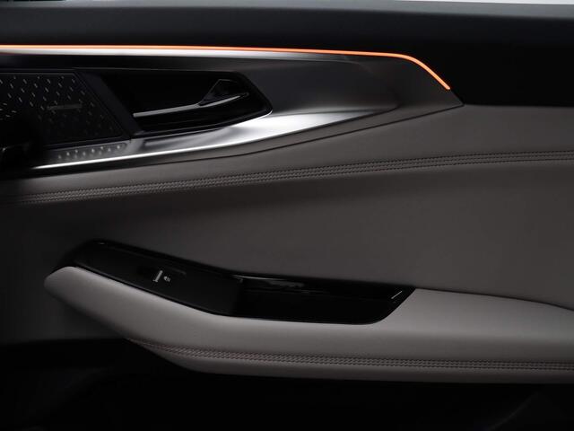 Renault ESPACE E-Tech Hybrid 200 iconic 5p. | Panoramisch vast glazen dak | Active driver assist | 5 persoons | Harman Kardon |