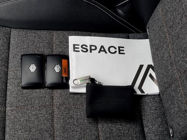 Renault ESPACE E-Tech Full Hybrid 200 techno 7p. Automaat / 7 Persoons / Rondomzicht Camera / Elektrische Achterklep / Cruise Control Adaptief
