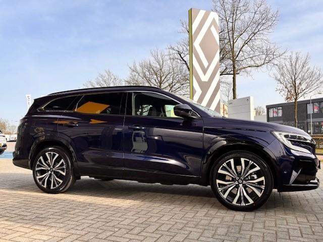 Renault ESPACE E-Tech full hybrid 200 iconic 7p. | Pack advanced Drive Assist | Panoramisch vast glazen dak | Harman Kardon Premium Audio |