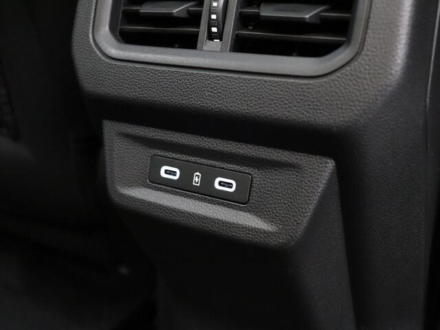 Renault ESPACE E-Tech full hybrid 200 esprit Alpine 7p. | Harman kardon | Active driver assist | 360 graden camera | Elek. verwarmbaar voorruit |