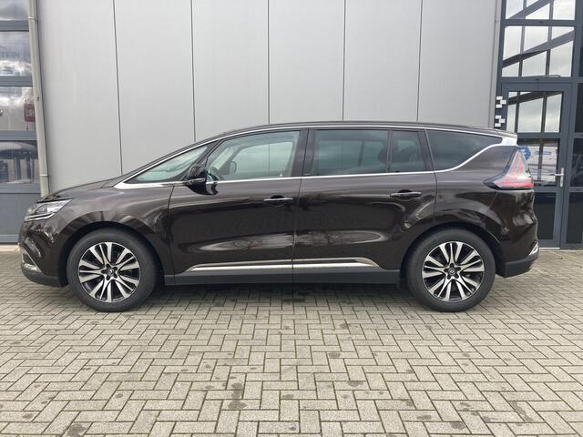 Renault ESPACE 1.6 TCe Initiale Paris 5p. Automatisch inparkeren | Stoelmassage | Trekhaak | Leer | Automaat | Panorama dak