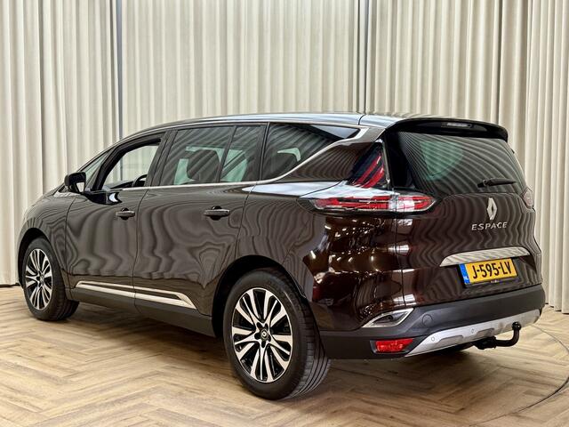 Renault ESPACE 1.6 dCi Dynamique 7p. *Panoramadak* Keyless / Trekhaak / LED / Navigatie / Cruise / ECC Clima / 18'' LMV