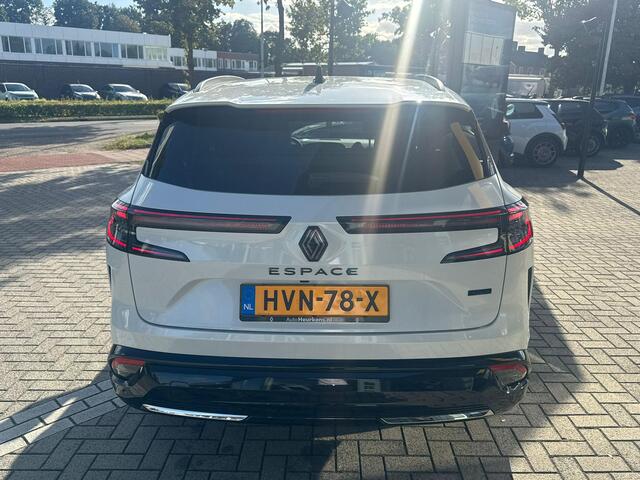 Renault ESPACE E-Tech full hybrid 200 esprit Alpine 7p. Panorama glazen dak * Harman & Kardon * Pack Advanced Driving Assist