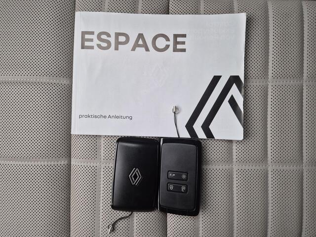 Renault ESPACE E-Tech full hybrid 200 iconic 7p. Automaat / 7 Persoons / / Dealer onderhouden / Fabrieksgarantie tot 02-2027 / Pack Harman Kardon premium sound / Pack Advanced Drive Assist / Trekgewicht 1500 kg / Allseason banden / HUD / Panoramadak /