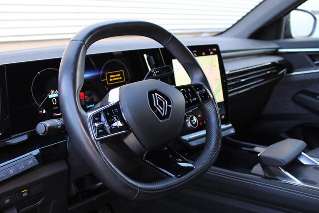 Renault ESPACE E-Tech full hybrid 200 techno 7p. | Trekhaak | Adaptieve Cruise | BLIS | 360 Camera | Google