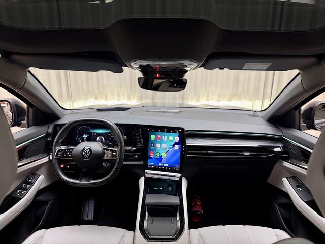 Renault ESPACE E-Tech full hybrid 200 *Panoramadak* HUD / Harman Kardon / Adapt. Cruise / Leder / Apple Carplay / 360 Camera / Trekhaak / 20"LMV