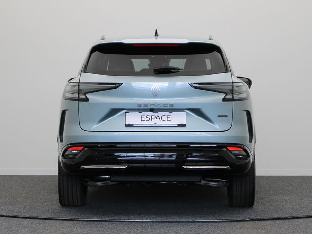 Renault ESPACE Iconic Hybrid 200 | Achteruitrijcamera | Elektrisch verwarmbare voorstoelen | Elektronisch geregelde airconditioning