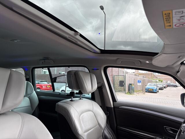 Renault ESPACE 1.6 dCi Initiale Paris 7p. FULL OPTIONS/DEALER OND./TOPSTAAT