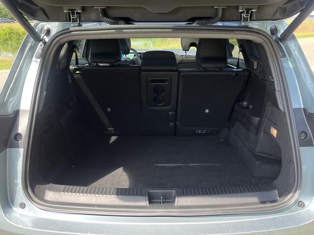 Renault ESPACE E-Tech full hybrid 200 PK iconic / Dealer onderhouden / 360 Camera / Apple Carplay - Android Auto / Stoelverw. Stuurverw. /