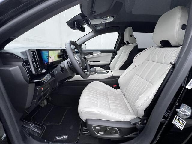 Renault ESPACE E-Tech full hybrid 200 iconic 7p. / Fabrieksgarantie 04-2027 / 7 persoons / 1.500 kg trekgewicht / Panorama dak / Leder / Elektrische stoelen / Massagefunctie / Elektrische klep / Harman Kardon Audio / Navi / Camera 360° / 20" LM wielen All Season banden