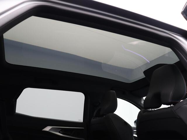 Renault ESPACE E-Tech full hybrid 200 esprit Alpine 7p. | Vijf jaar garantie | Full option | Panoramisch dak | Harman Kardon | HUD | Voorruitverwarming |