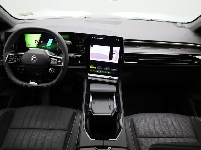 Renault ESPACE E-Tech full hybrid 200 iconic 7p. | Trekhaak | Adaptive Cruise Control | Blind Spot Warning | Climate Control | Elektrische Achterklep | Elektrisch Verstelbare Voorstoelen met Massagefunctie | Around View Camera | Stoel- Stuur- en Voorruitverwarming | Trekhaak |