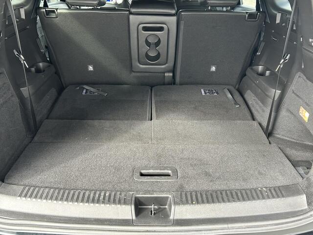 Renault ESPACE E-Tech full hybrid 200 esprit Alpine 7p. | Navigatie | Camera | Premium Audio | Trekhaak | Elektrische Stoelen | Elektrische Achterklep |