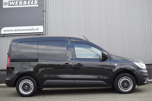 Renault EXPRESS 1.5 dCi 75 Comfort Airco, Cruise control, Trekhaak, schuifdeur rechts, Bluetooth tel,