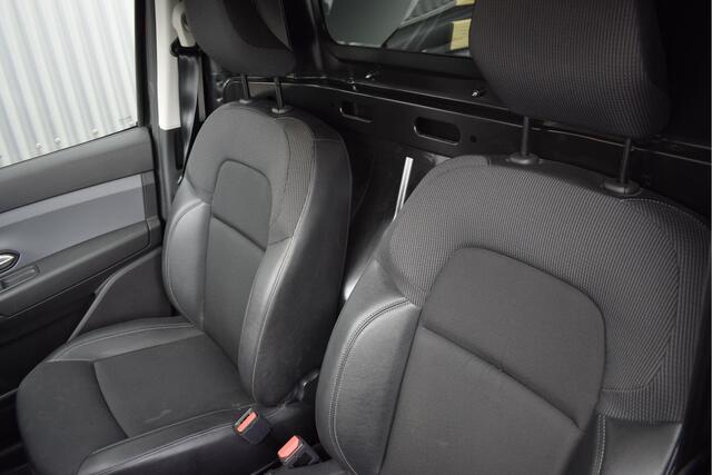 Renault EXPRESS 1.5 dCi 75 Comfort Airco, Cruise control, Trekhaak, schuifdeur rechts, Bluetooth tel,