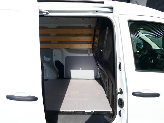 Renault EXPRESS 1.5 dCi 75 Comfort + *Betimmering lat-lat in laadruimte* - Sidebars, sensor achter, navi, trekhaak