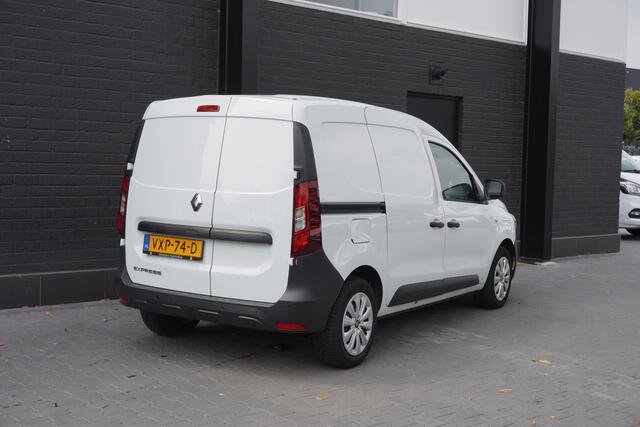 Renault EXPRESS 1.5 dCi EURO 6 - Airco - Cruise - PDC - ¤ 12.950,- Excl.