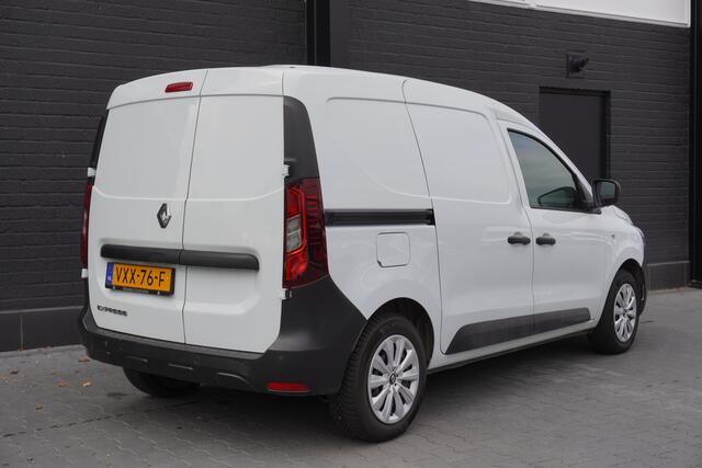 Renault EXPRESS 1.5 dCi EURO 6 - Airco - Cruise - PDC - ¤ 12.950,- Excl.