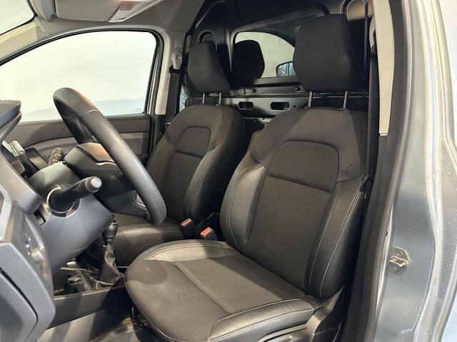 Renault EXPRESS 1.5 dCi 75 Comfort + TREKHAAK | NAVIGATIE | ACHTERUITRIJCAMERA | PARKEERSENSOREN VOOR&ACHTER | SIDEBARS | AIRCO