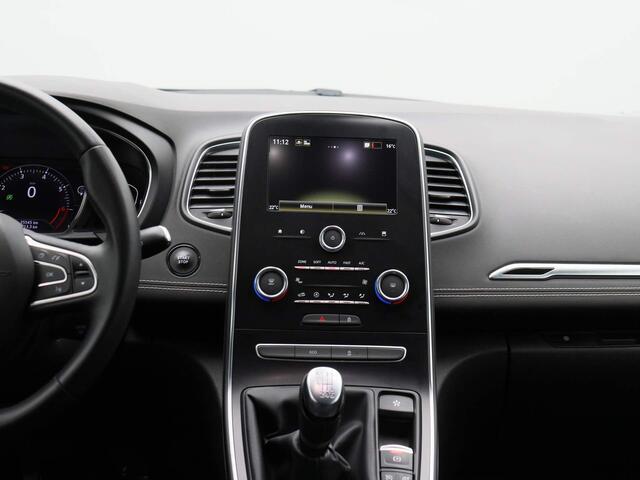 Renault GRAND SCENIC 1.3 TCe Intens | Trekhaak | Full-Map Navigatie | Keyless | 20" LMV | PDC Voor + Achter | Cruise Control & Snelheidsbegrenzer | Licht- en Regensensor | Apple Carplay & Android Auto