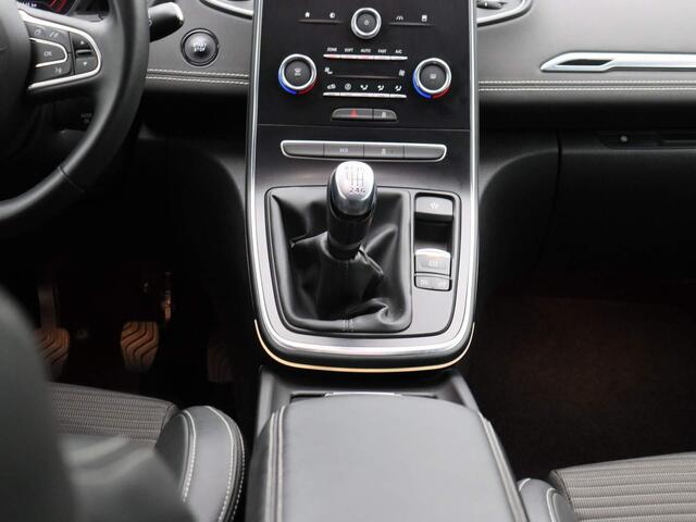 Renault GRAND SCENIC 1.3 TCe Intens | Trekhaak | Full-Map Navigatie | Keyless | 20" LMV | PDC Voor + Achter | Cruise Control & Snelheidsbegrenzer | Licht- en Regensensor | Apple Carplay & Android Auto