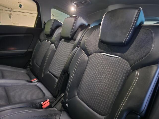 Renault GRAND SCENIC 1.3 TCe 140 EDC Intens 7p. AUTOMAAT | TREKHAAK | NAVIGATIE | ACHTERUITRIJCAMERA | PARKEERSENSOREN VOOR-EN ACHTER | 20" LICHTMETALEN VELGEN | 7-PERSOONS