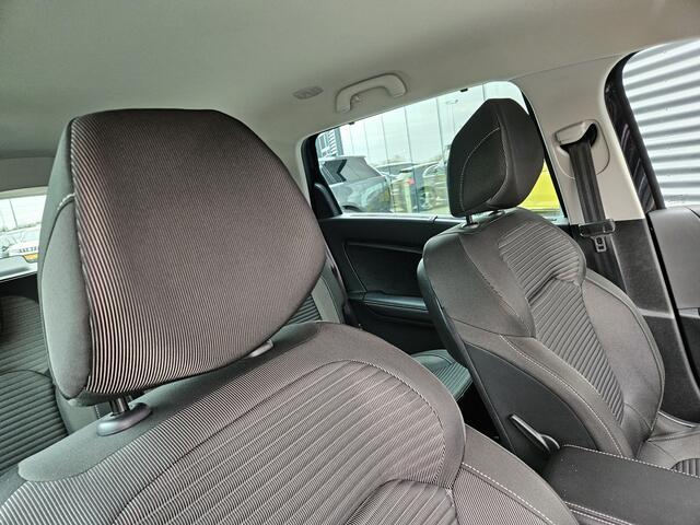 Renault GRAND SCENIC 1.3 TCe Intens 7 Persoons 160pk Automaat Dealer O.H | Sportstoelen verwarmd | Apple Carplay | Navi Full Map | DAB | Laneassist | 20 "L.M |