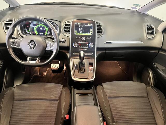 Renault GRAND SCENIC 1.3 TCe 140 EDC Limited | 7-Persoons | Navigatie | Trekhaak