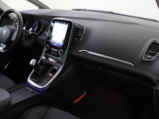 Renault GRAND SCENIC 1.3 TCe 140 PK Intens Navigatie / Climate Control / Parkeersenoren Voor en Achter / Camera Achter / TREKHAAK