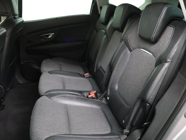 Renault GRAND SCENIC 1.3 TCe 140 PK Intens Navigatie / Climate Control / Parkeersenoren Voor en Achter / Camera Achter / TREKHAAK