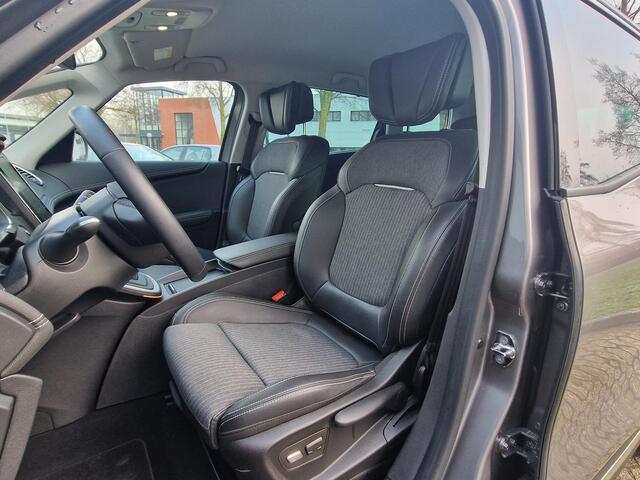 Renault GRAND SCENIC 1.3 TCe Intens 7p. Automaat / 1500kg Trekgewicht / 1e Eigenaar / Dealer Onderhouden / Apple Carplay & Android Auto / + Zomerbanden / Stoel Verwarming / Cruise Control / Achteruitrijcamera / Navigatie /