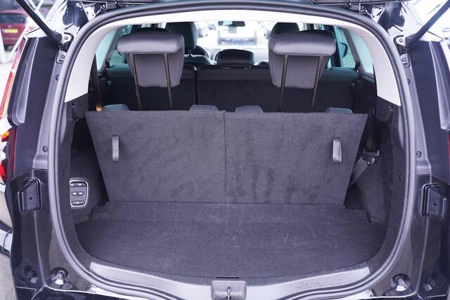 Renault GRAND SCENIC 1.3 TCe Techno 7p. NAP navi-full map 7-persoons cruise-control climate controle half-leder bekleding led koplampen apple-carplay