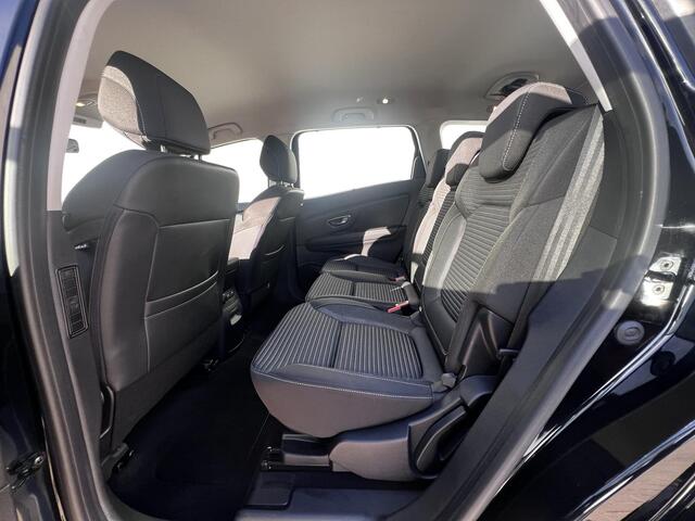 Renault GRAND SCENIC 1.3 TCe Intens 7p. 140 Automaat / Dealer onderhouden / 7 persoons / Trekgewicht 1.500 kg / Navigatie / Apple Carplay Android / All Season banden /