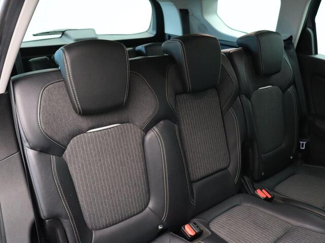 Renault GRAND SCENIC TCe 140pk Techno 7p. | 1500kg geremd | Climate control | Navigatie |