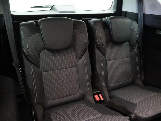 Renault GRAND SCENIC TCe 140pk Techno 7p. | 1500kg geremd | Climate control | Navigatie |