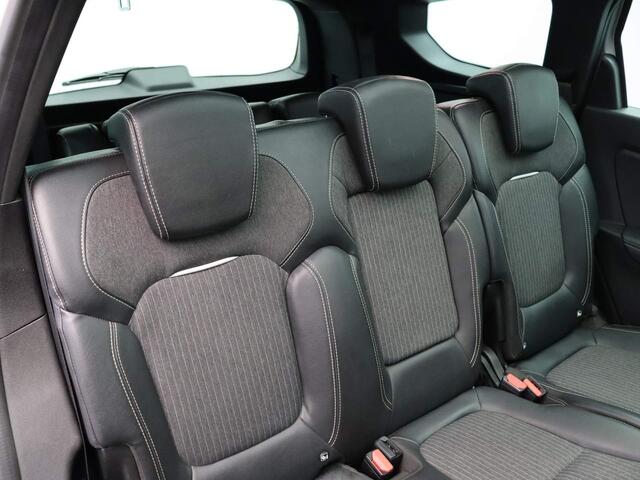 Renault GRAND SCENIC 140pk TCe Techno 7p. | Panoramadak | 7 Persoons | 1500kg geremd |